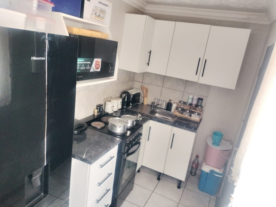 2 Bedroom Property for Sale in Bloemside 5 Free State